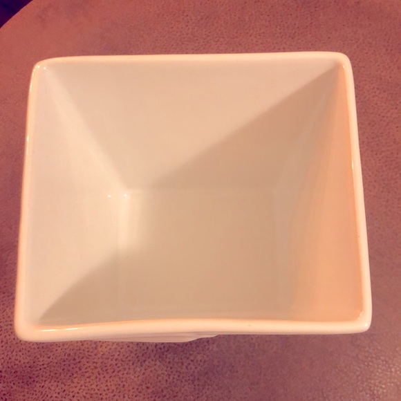Threshold Chinese White Porcelain Takeout Box 5.5”x5.5” - Picture 7 of 8